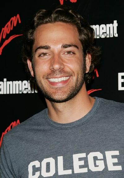ザッカリー・リーヴァイ直筆サイン入り超大型写真…Zachary Levi ザッカリー・リーヴァイ直筆サイン入り超大型写真…Zachary Levi